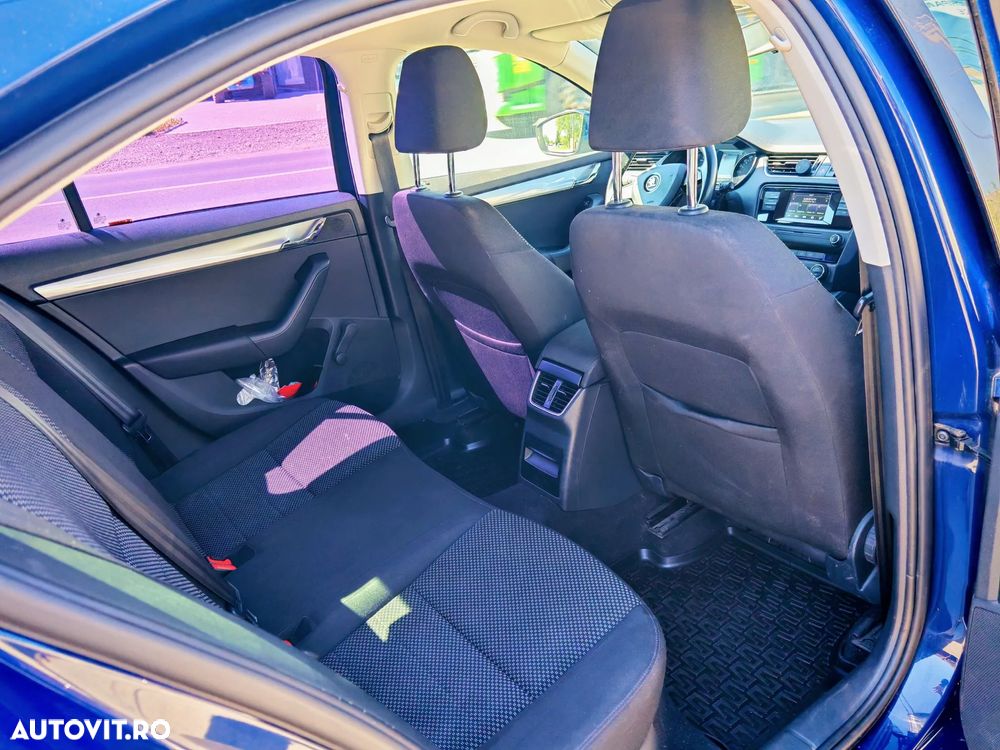 Skoda Octavia 1.6 TDI Ambition - 6