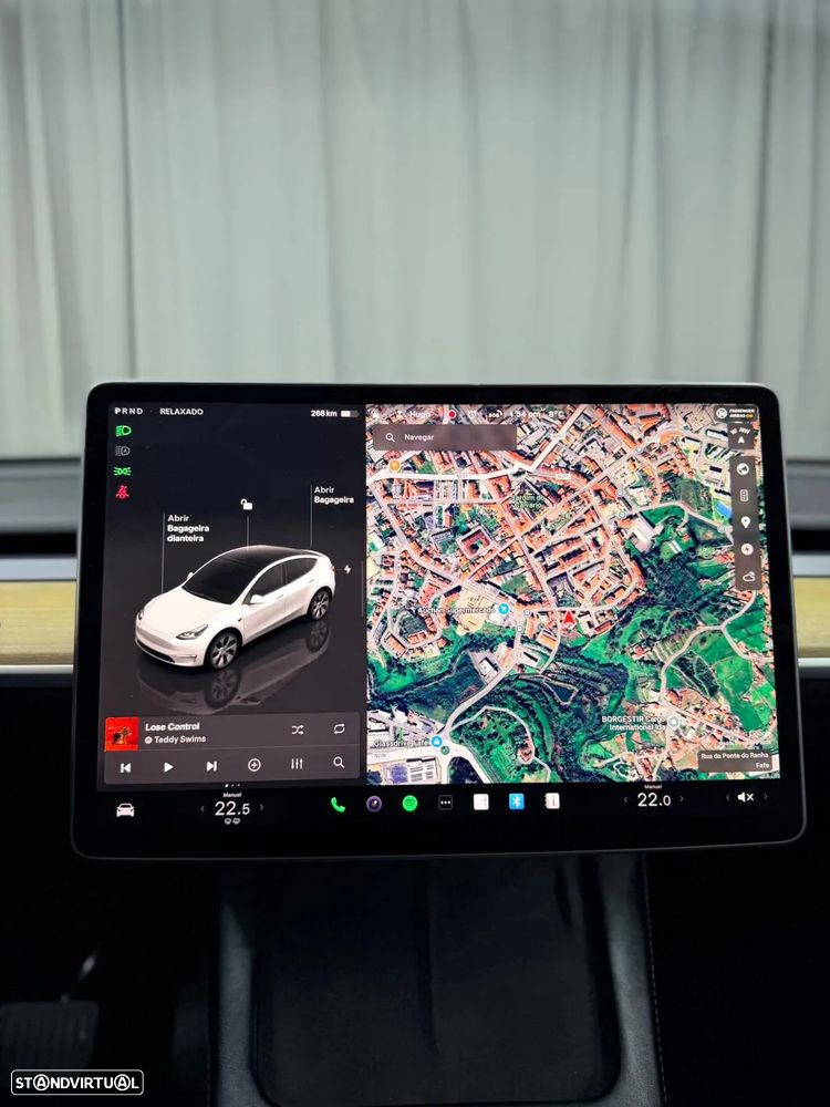 Tesla Model Y Long Range Dual Motor AWD - 12