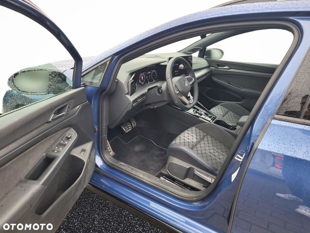 Volkswagen Golf - 12