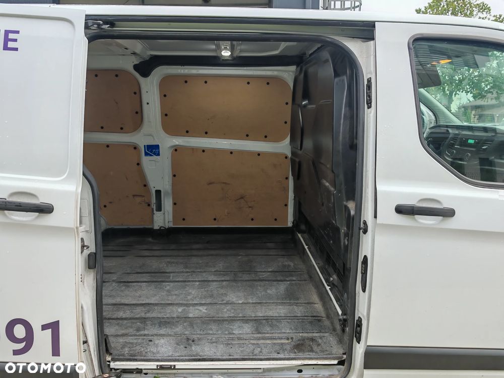 Ford Transit Custom - 15