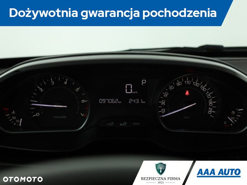 Peugeot 2008 - 9