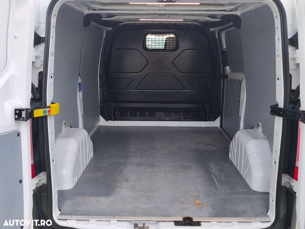 Ford Transit Custom - 16
