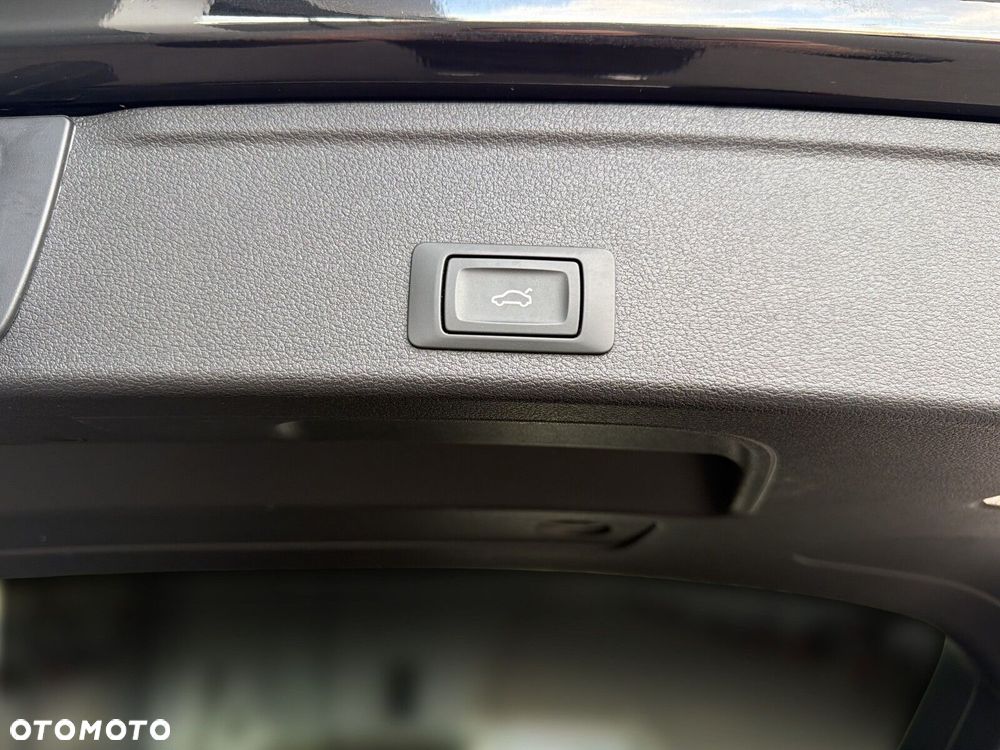 Audi A4 Avant 35 TFSI mHEV S Line S tronic - 25
