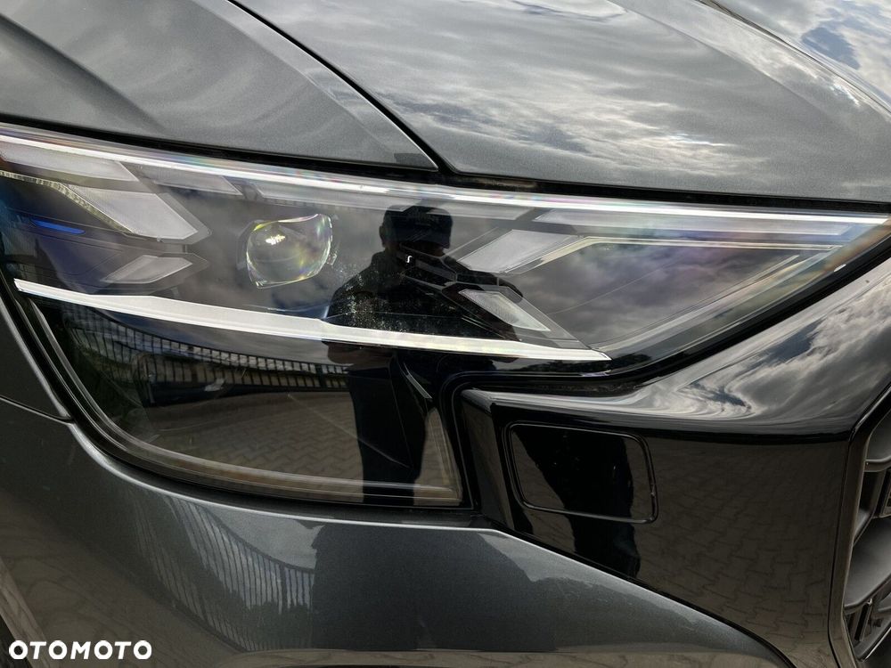 Audi Q8 - 10