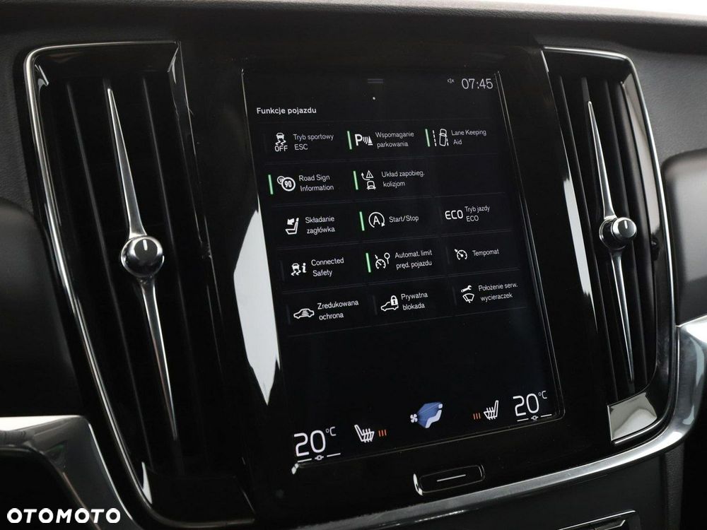 Volvo V90 D3 Momentum - 25