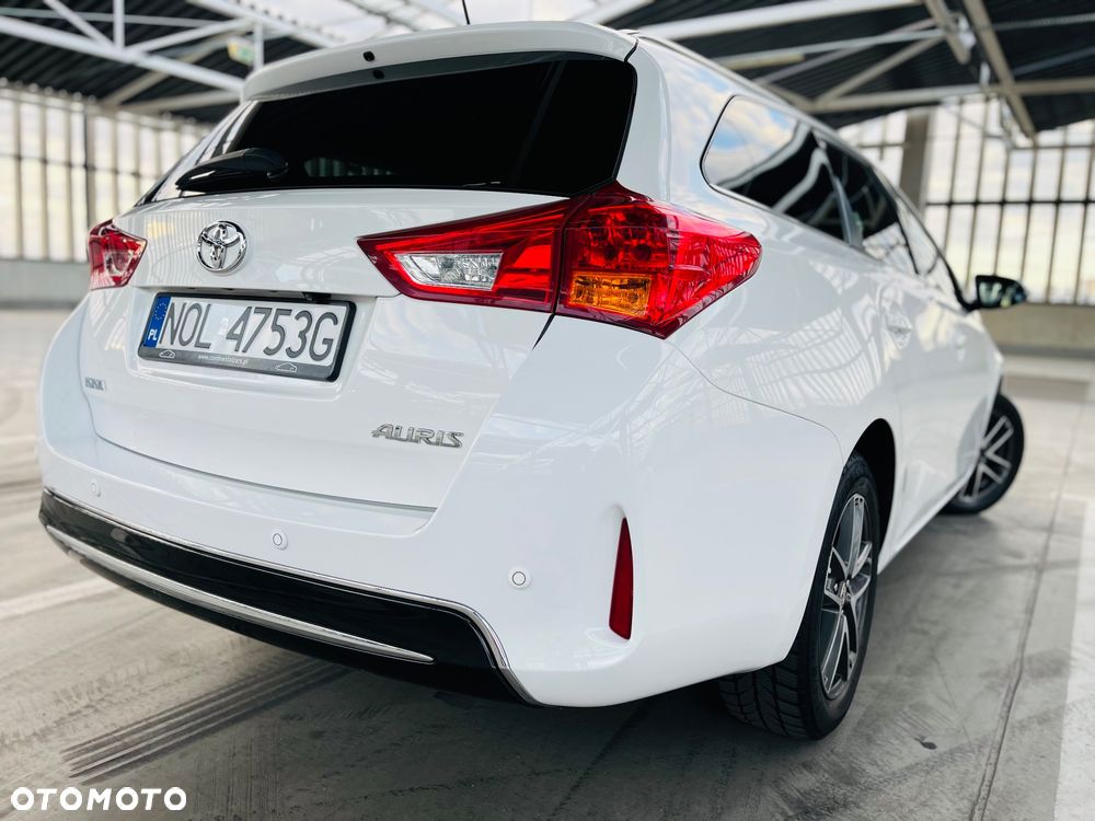 Toyota Auris - 2