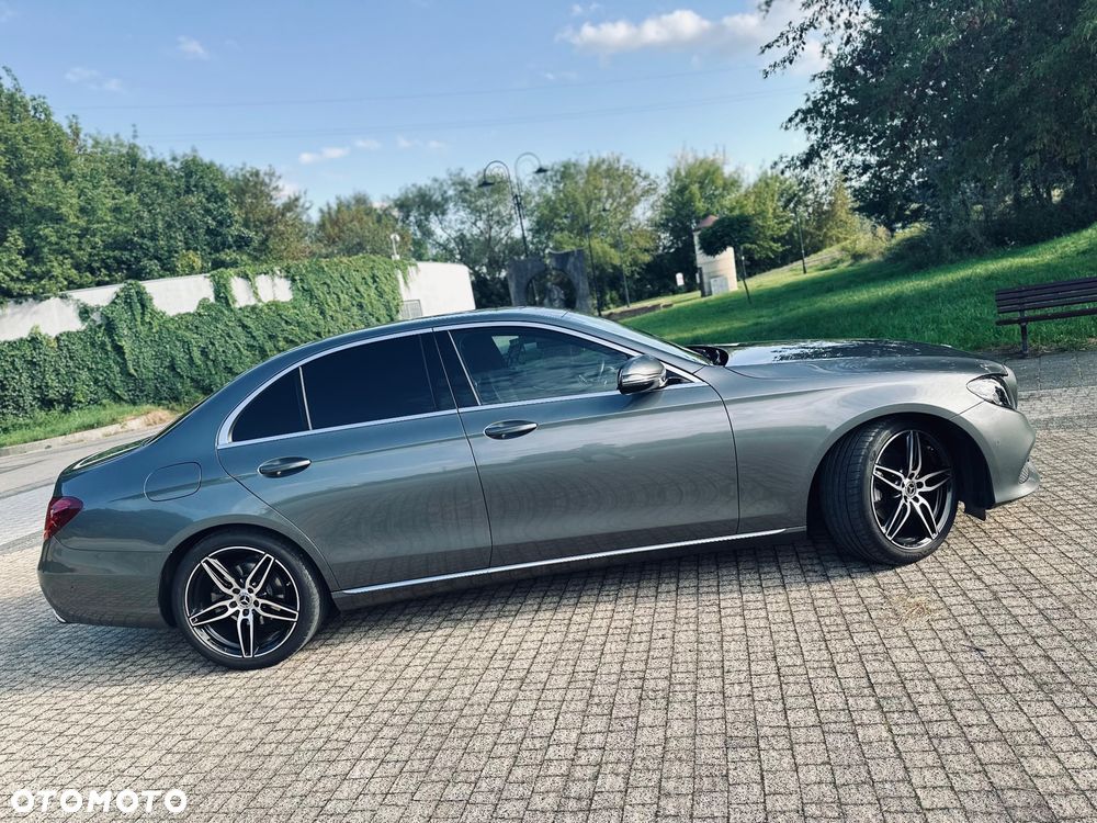 Mercedes-Benz Klasa E 220 d 9G-TRONIC - 4