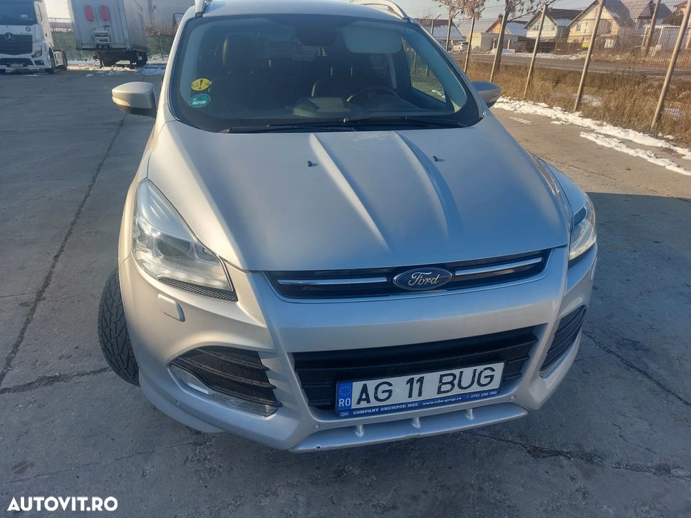 Ford Kuga 2.0 TDCi 4WD Powershift Titanium - 4