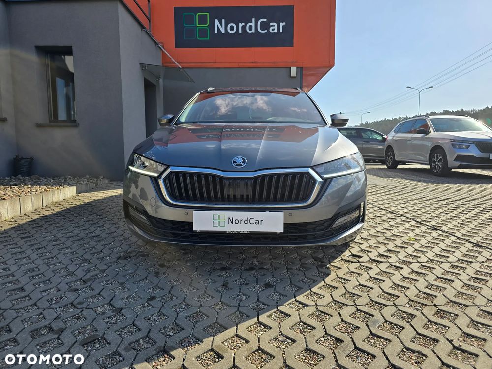 Skoda Octavia 2.0 TDI Selection DSG - 1