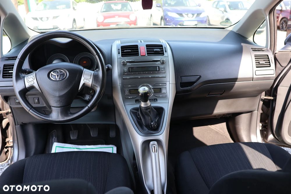 Toyota Auris 1.6 VVT-i Premium - 5