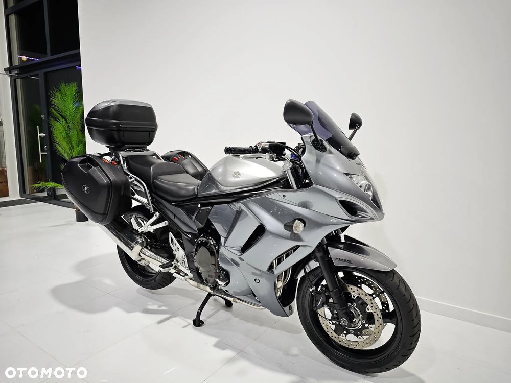 Suzuki GSX - 8