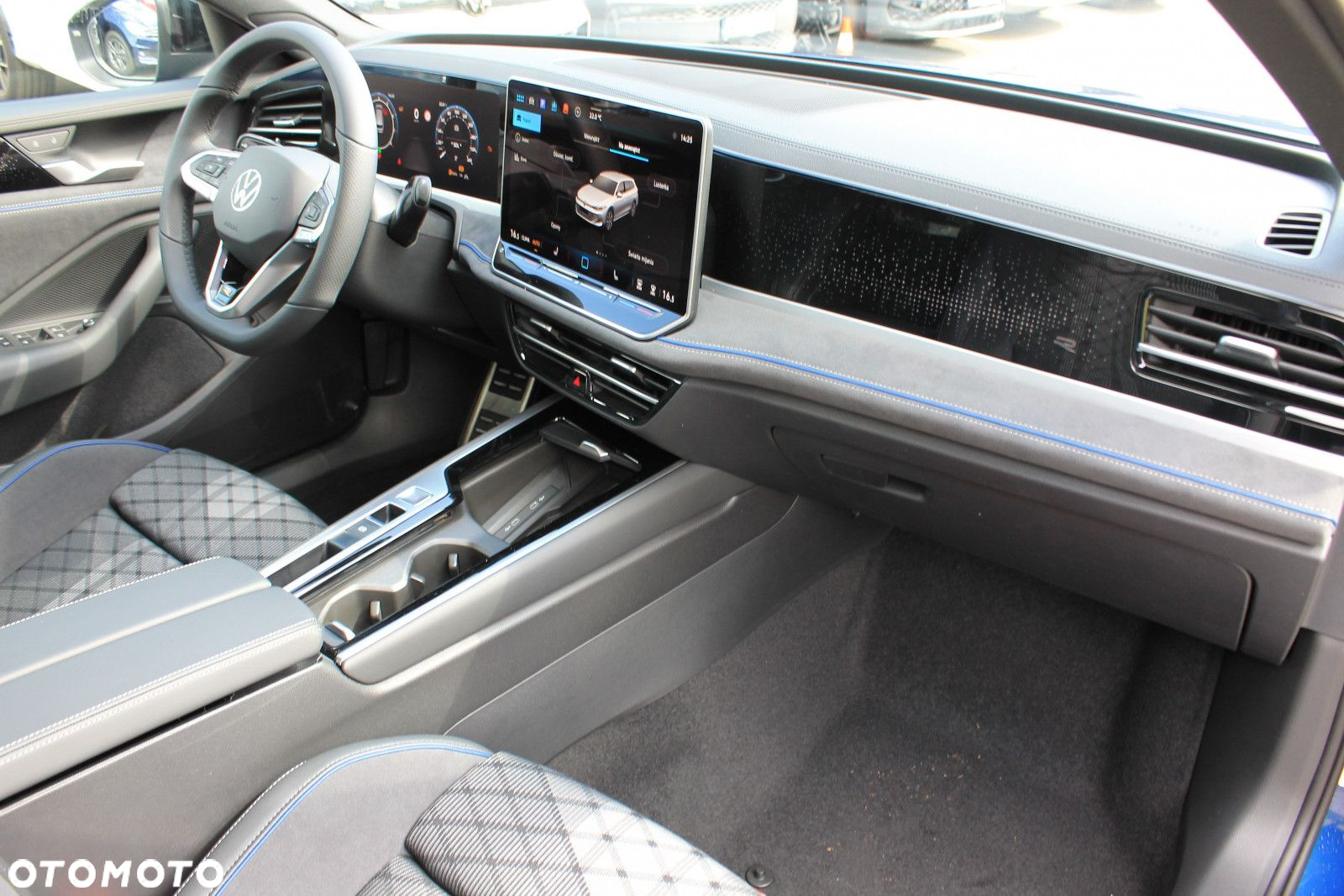 Volkswagen Passat - 16