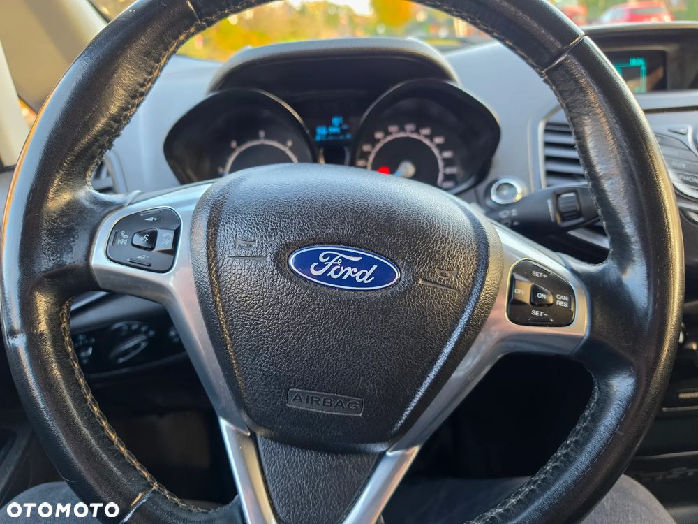 Ford EcoSport - 15