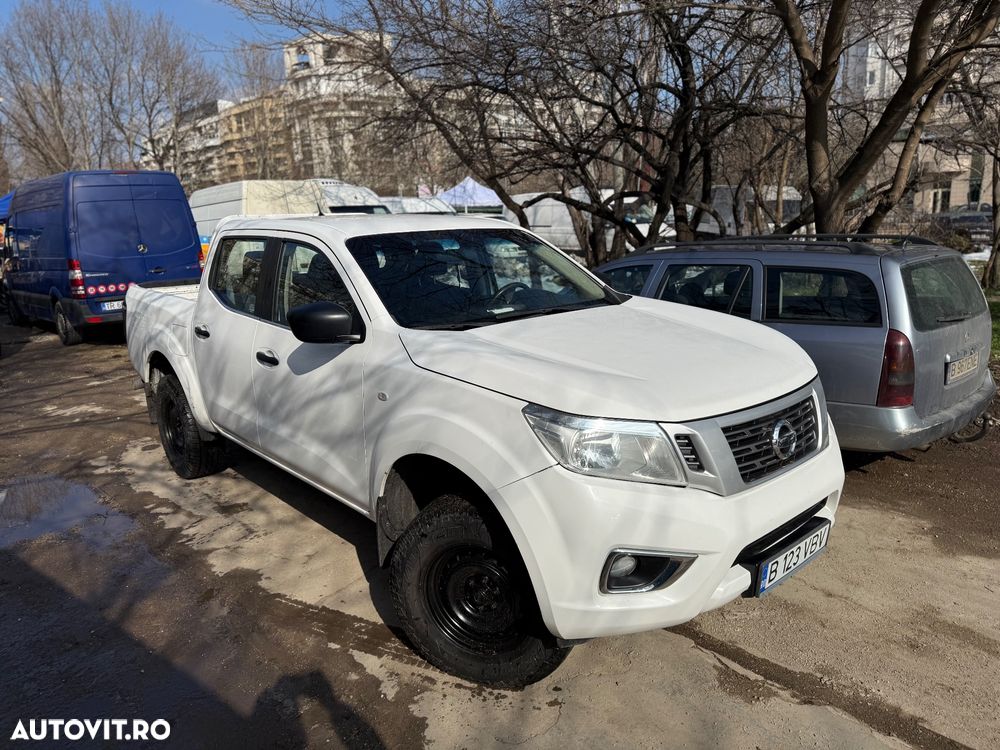 Nissan Navara Double Cab Visia - 1