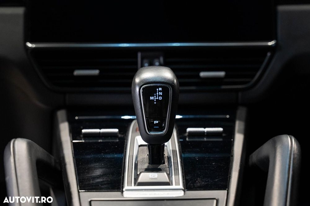 Porsche Cayenne Coupe S - 33