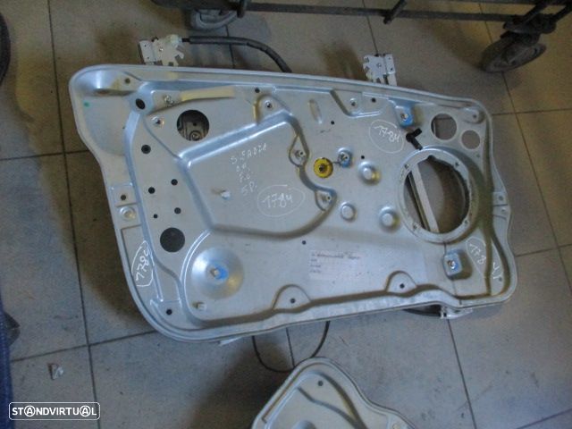 Elevador Sem Motor 6Y1837751J SKODA FABIA 2000 5P FE - 1