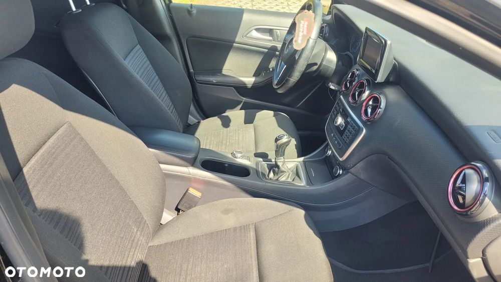 Mercedes-Benz Klasa A 180 CDI (BlueEFFICIENCY) Urban - 13