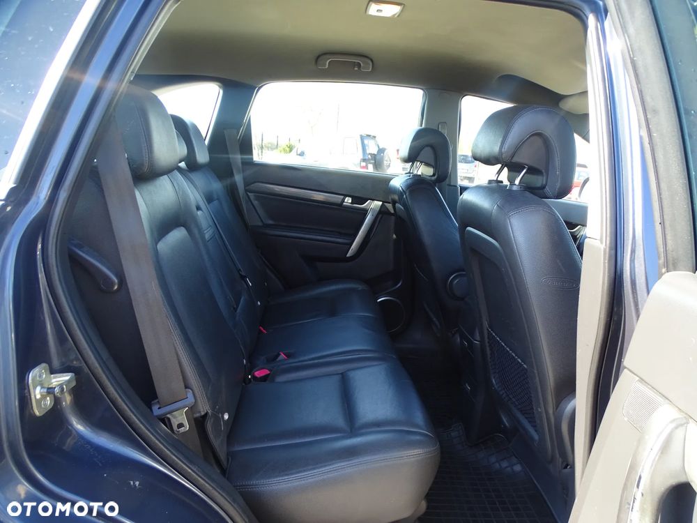 Chevrolet Captiva 2.0 d LT high (deu) - 11