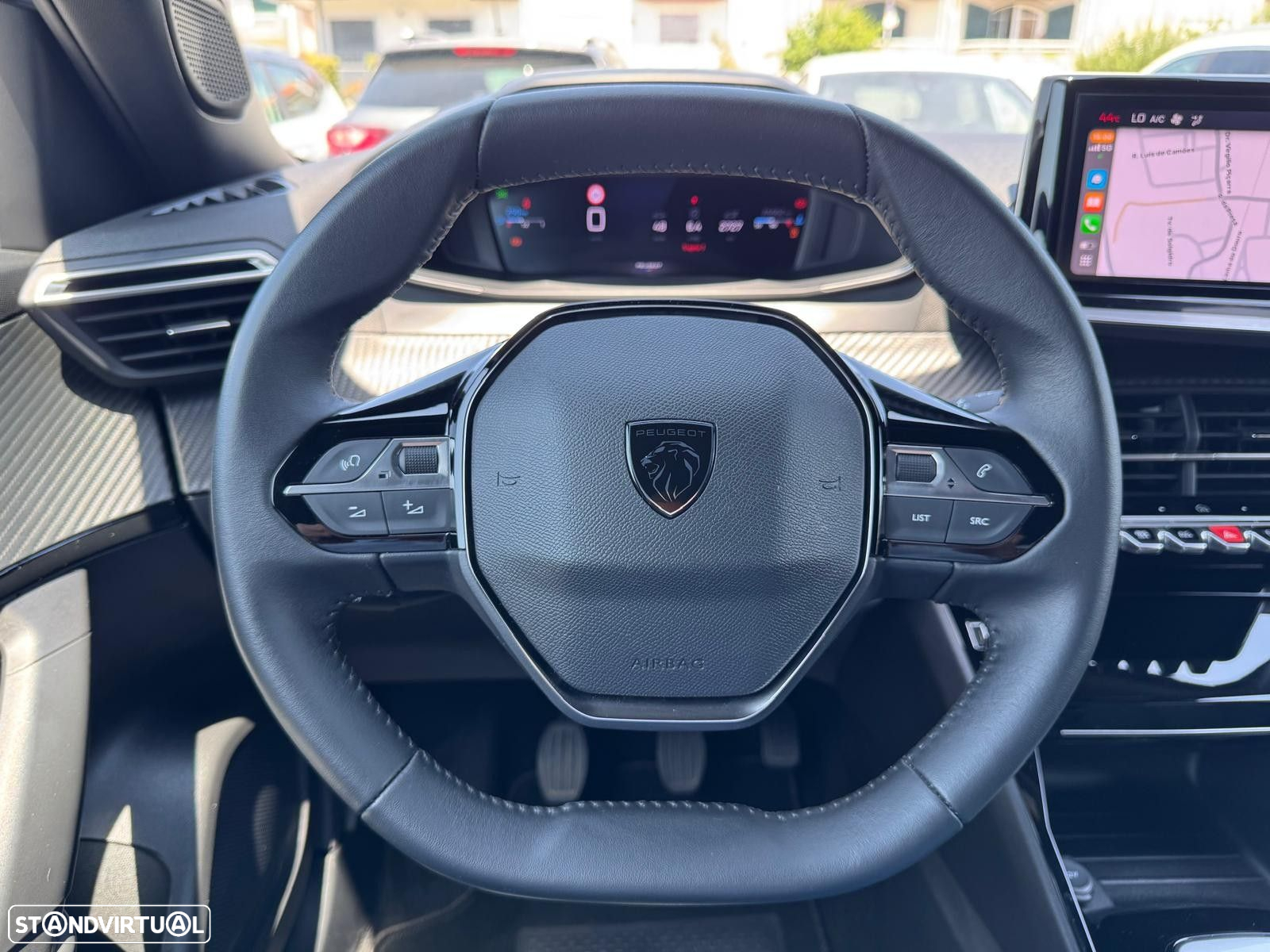 Peugeot 2008 1.2 PureTech Allure Pack - 19