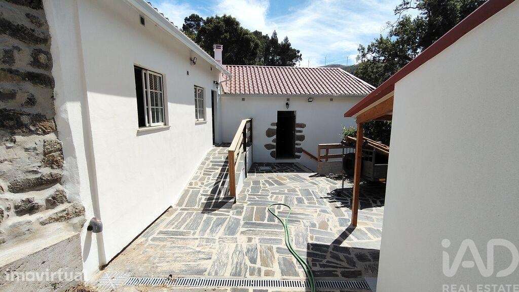 Casa / Villa T2 em Castanheira de Pêra e Coentral de 105,00 m2 - Grande imagem: 4/25