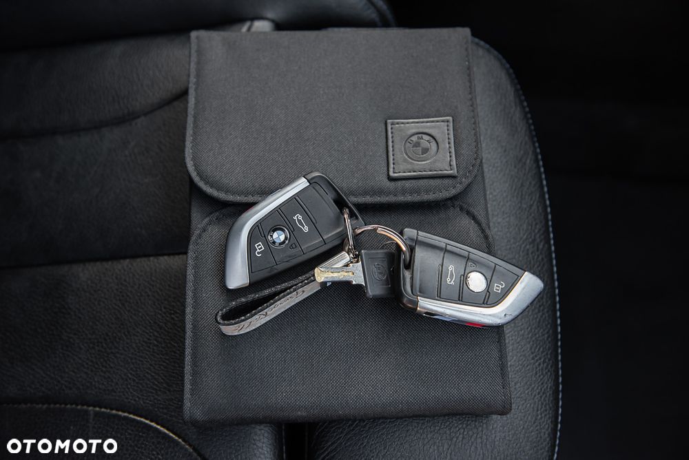 BMW X1 xDrive20i M Sport - 37