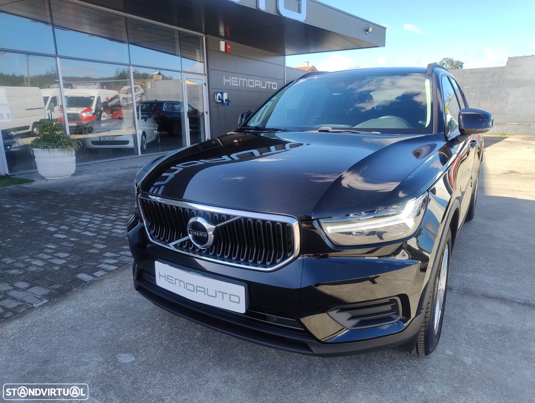 Volvo XC 40 1.5 T2 Momentum - 3