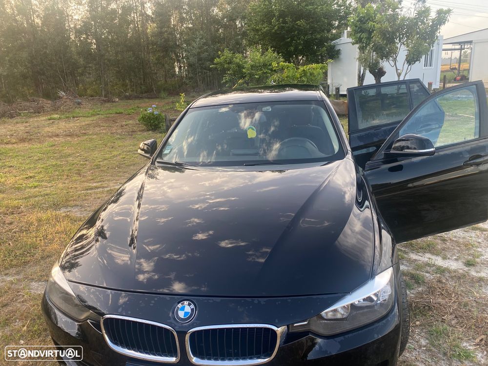 BMW 318 d xDrive Line Sport - 12