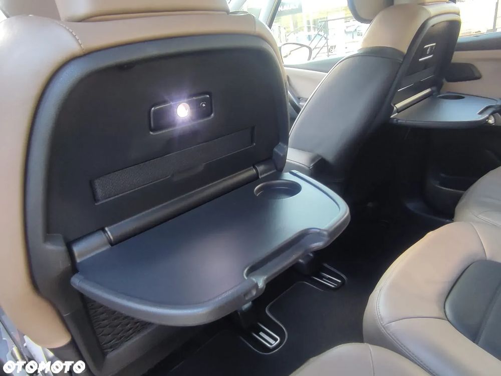 Citroën C4 Picasso e-HDi 115 ETG6 Exclusive - 24