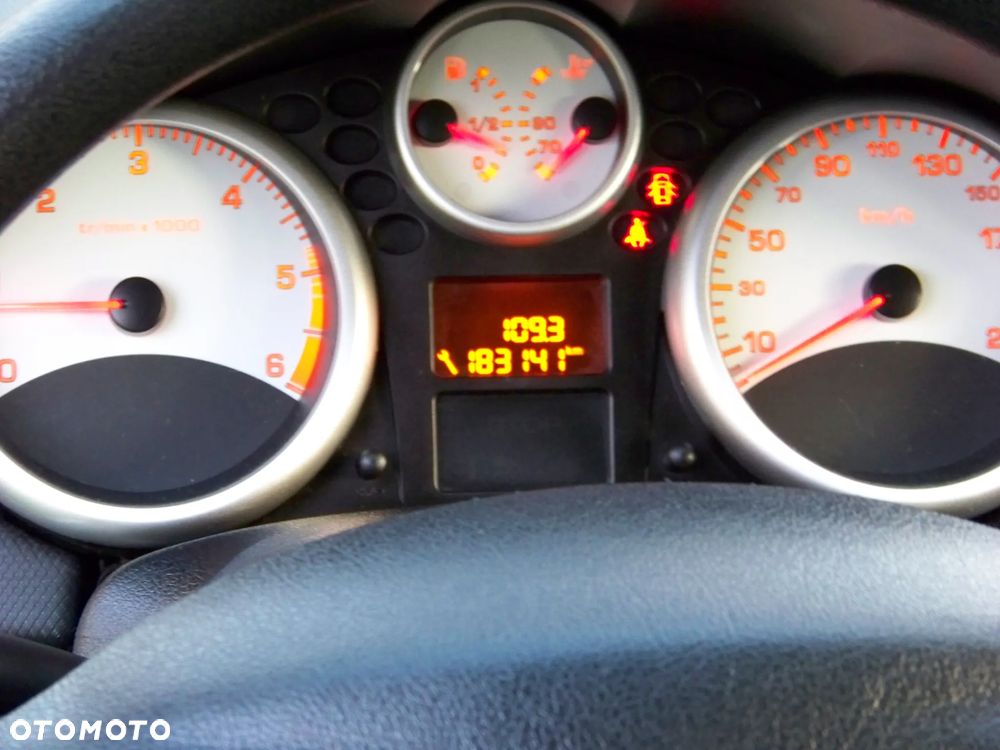Peugeot 207 1.4 HDi Trendy - 23