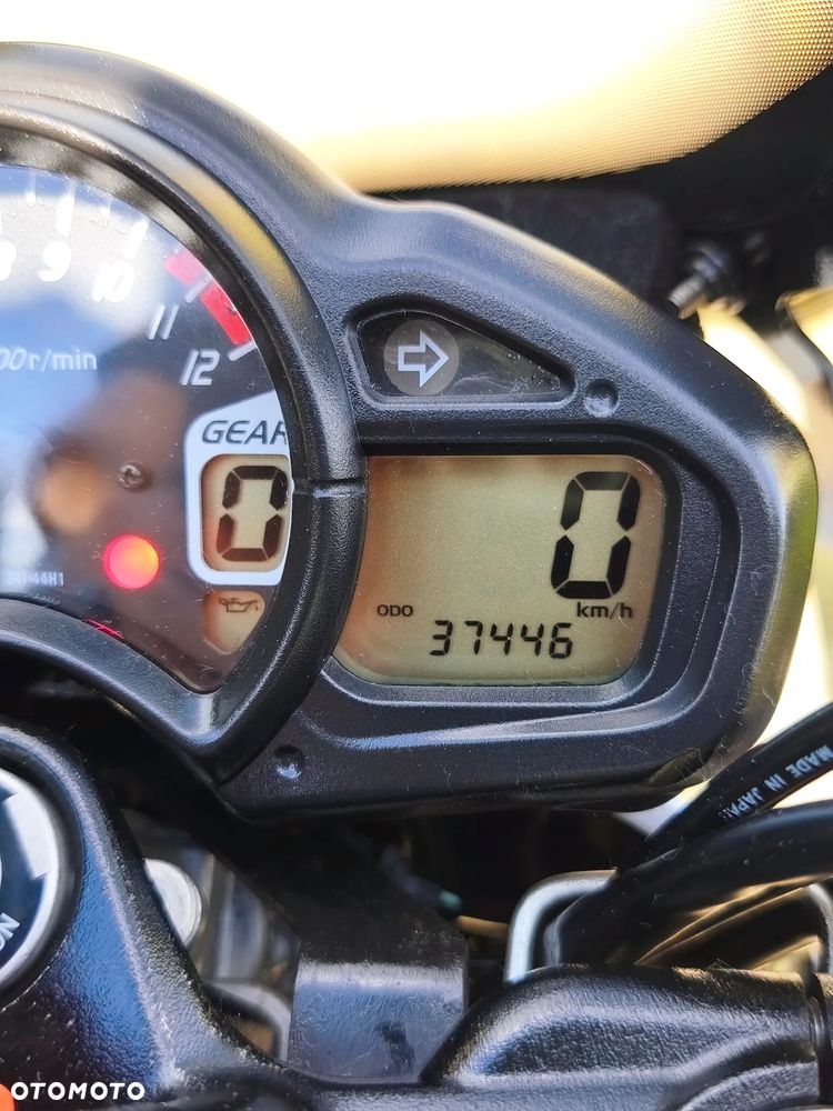 Suzuki Gladius - 7