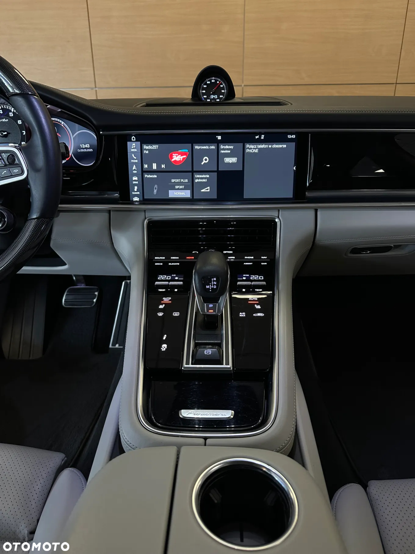 Porsche Panamera Turbo Sport Turismo - 15
