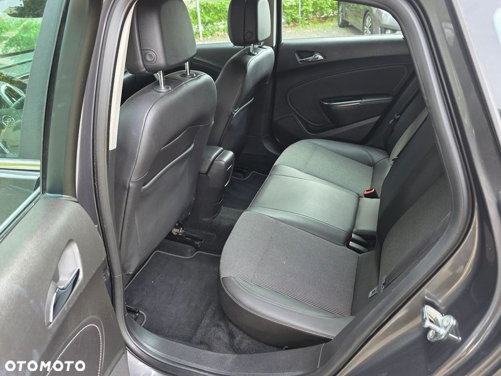 Opel Astra 1.6 Cosmo - 17