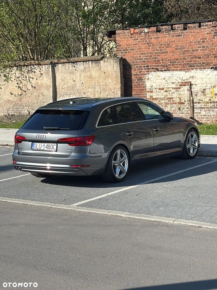 Audi A4 Avant 2.0 TDI S tronic quattro design - 5