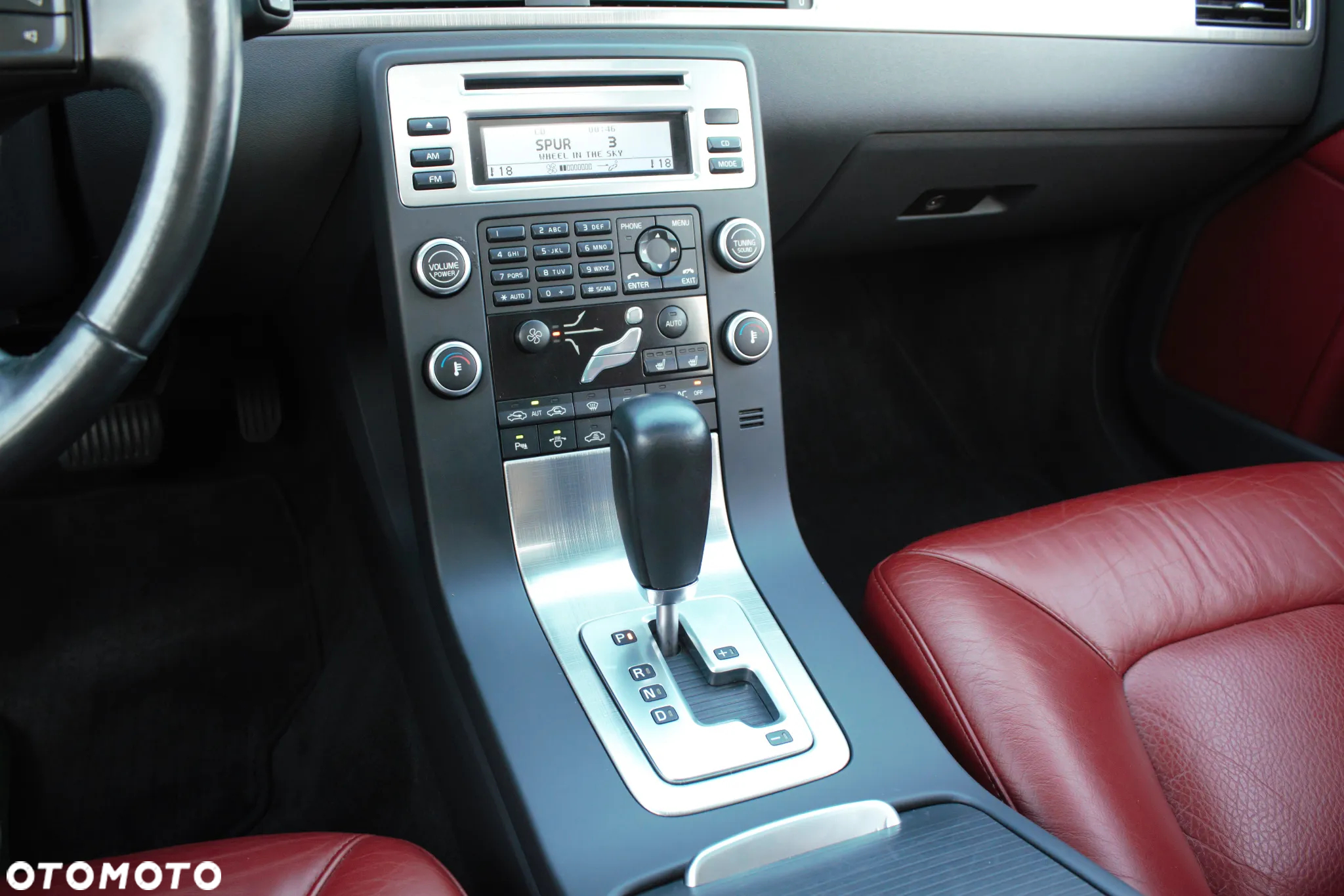 Volvo V70 2.5T Kinetic - 29