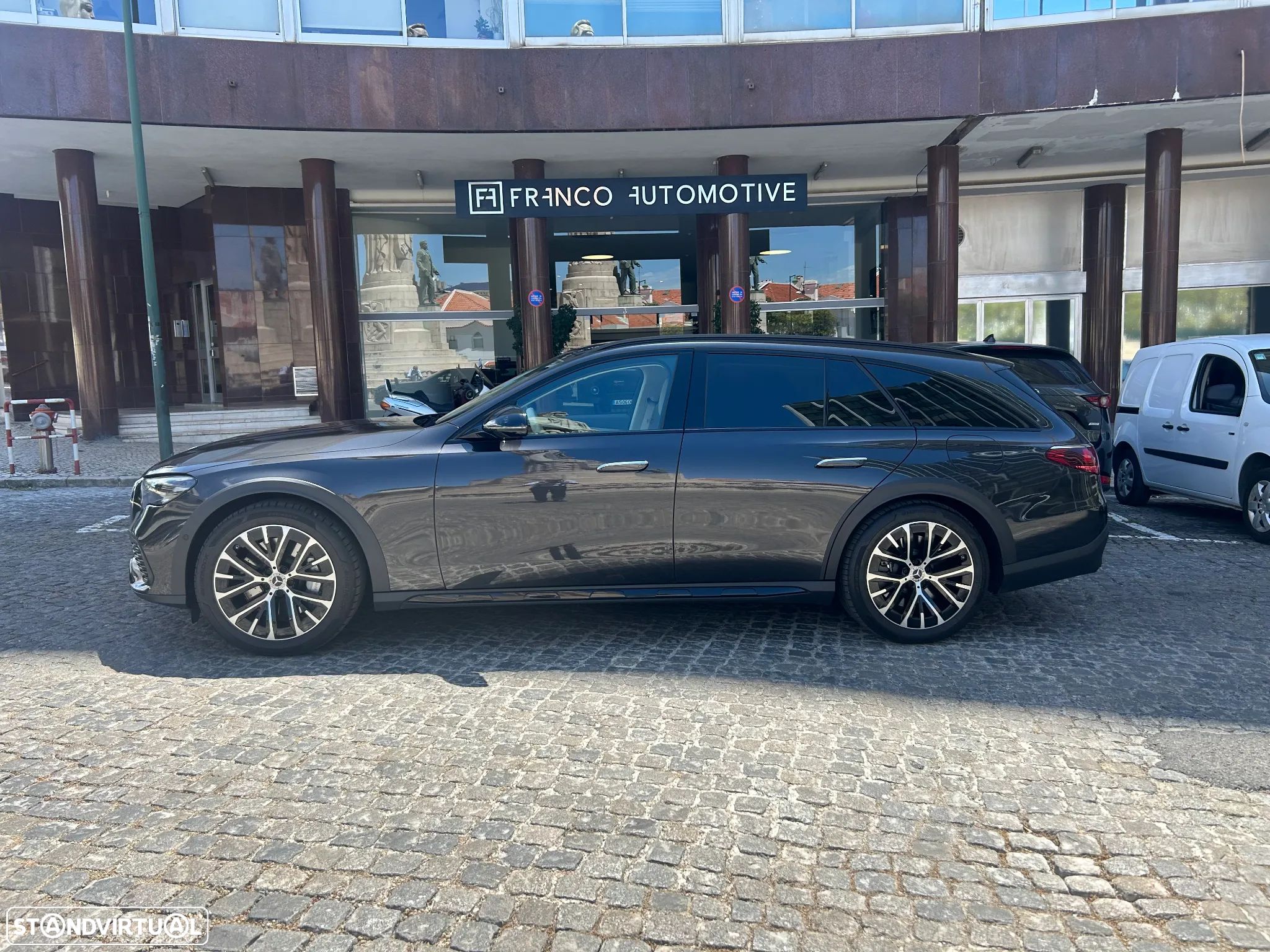 Mercedes-Benz E 300 de 4Matic All-Terrain - 1