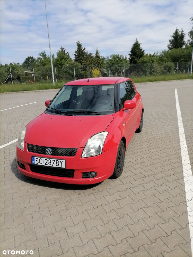Suzuki Swift - 1