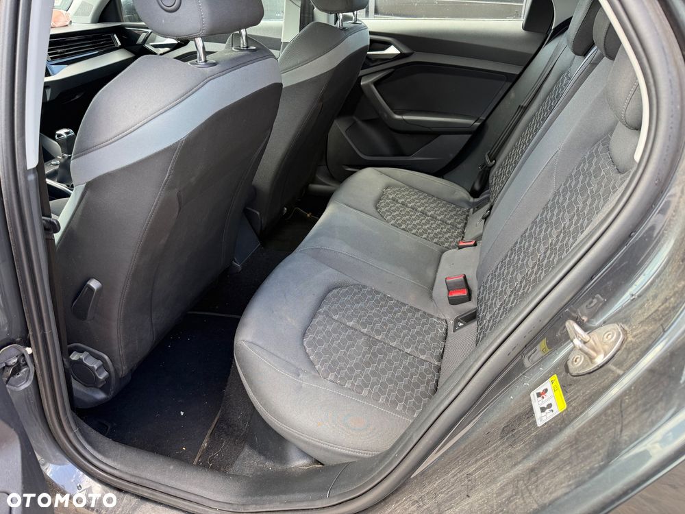 Audi A1 Sportback 25 TFSI S line - 9