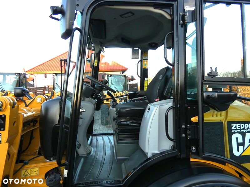 Caterpillar CAT 906H2 Z Niemiec / Org. 2.969mtg / Idealna / - 8