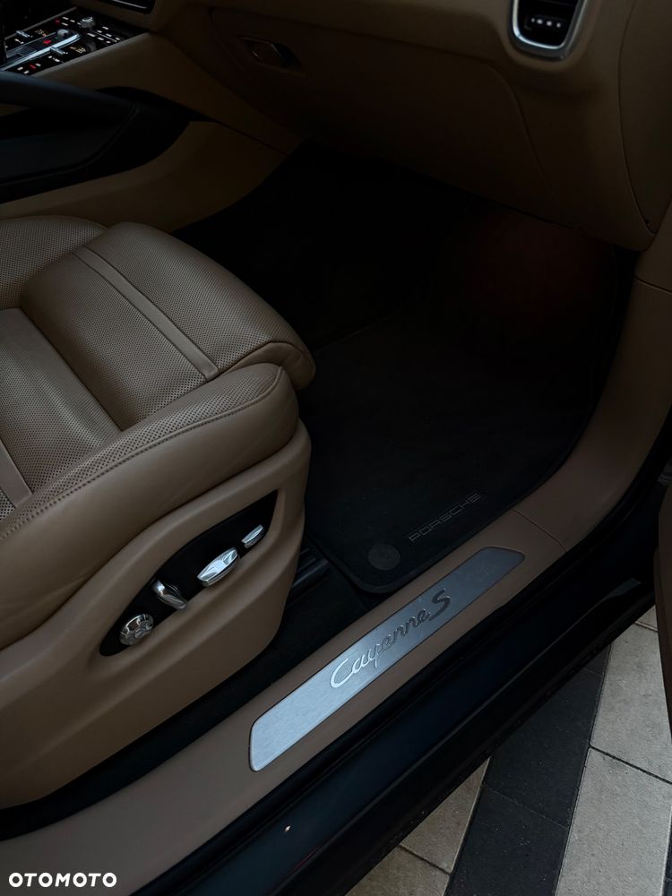Porsche Cayenne S Tiptronic S - 21