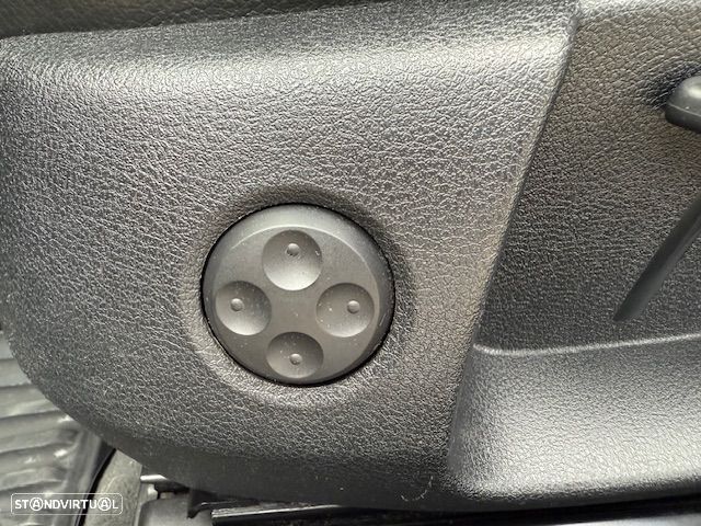 Audi A6 Avant 2.0 TDi S-line Multitronic - 25