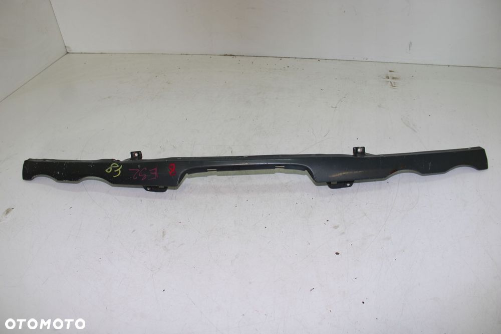 BMW E32 750I ATRAPA NOSEK GRILL PRZEDNI PAS WZMOCNIENIE WĄSKA LAMPA - 1