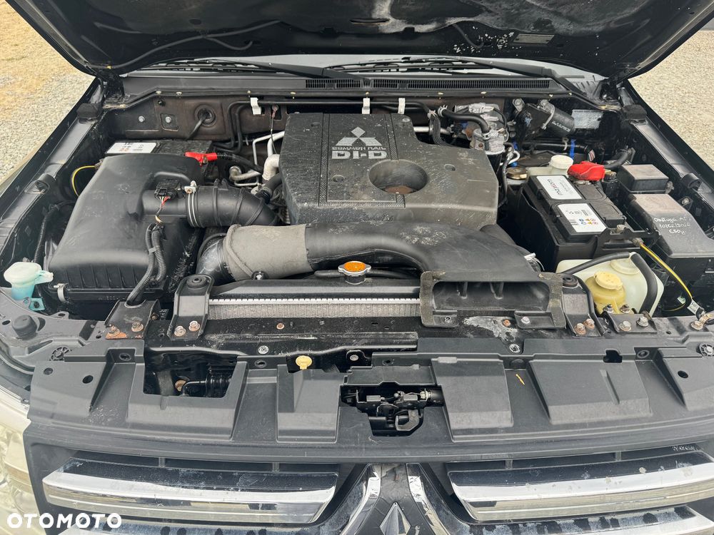 Mitsubishi Pajero - 17