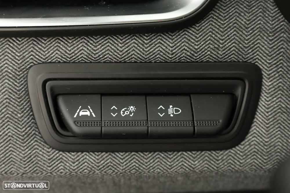 Renault Clio 1.0 TCe Techno - 19