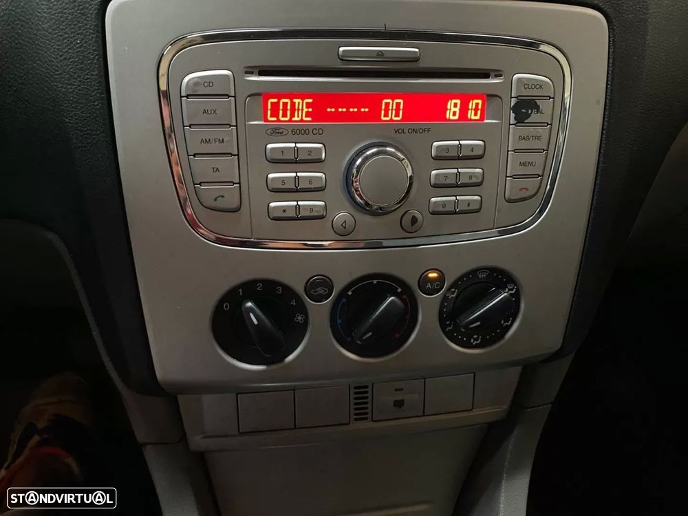 Ford Focus 1.6 TDCi Sport - 13