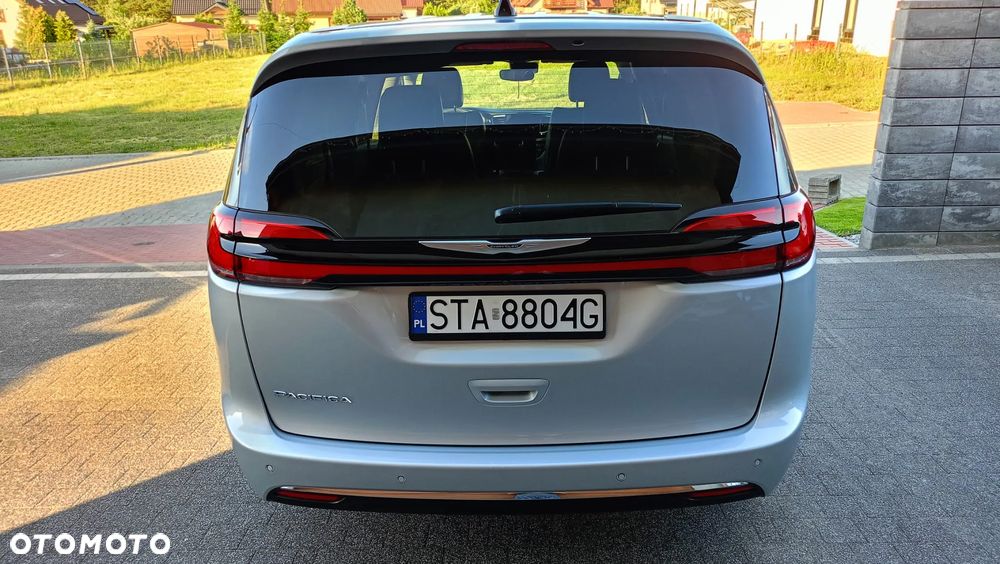 Chrysler Pacifica - 10