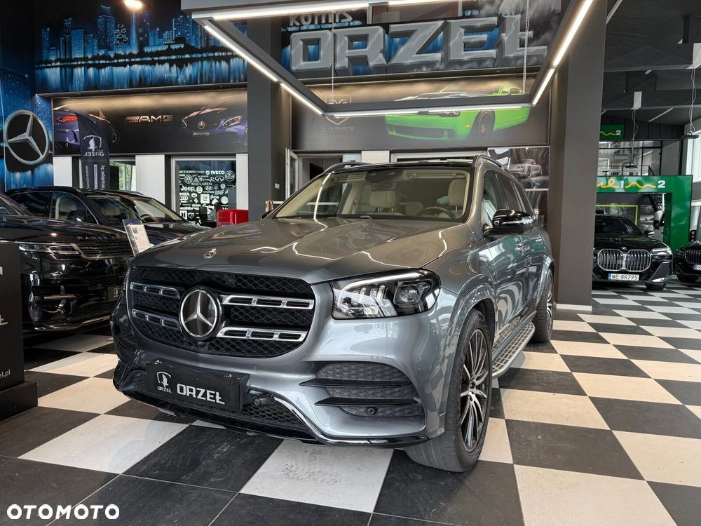 Mercedes-Benz GLS - 1