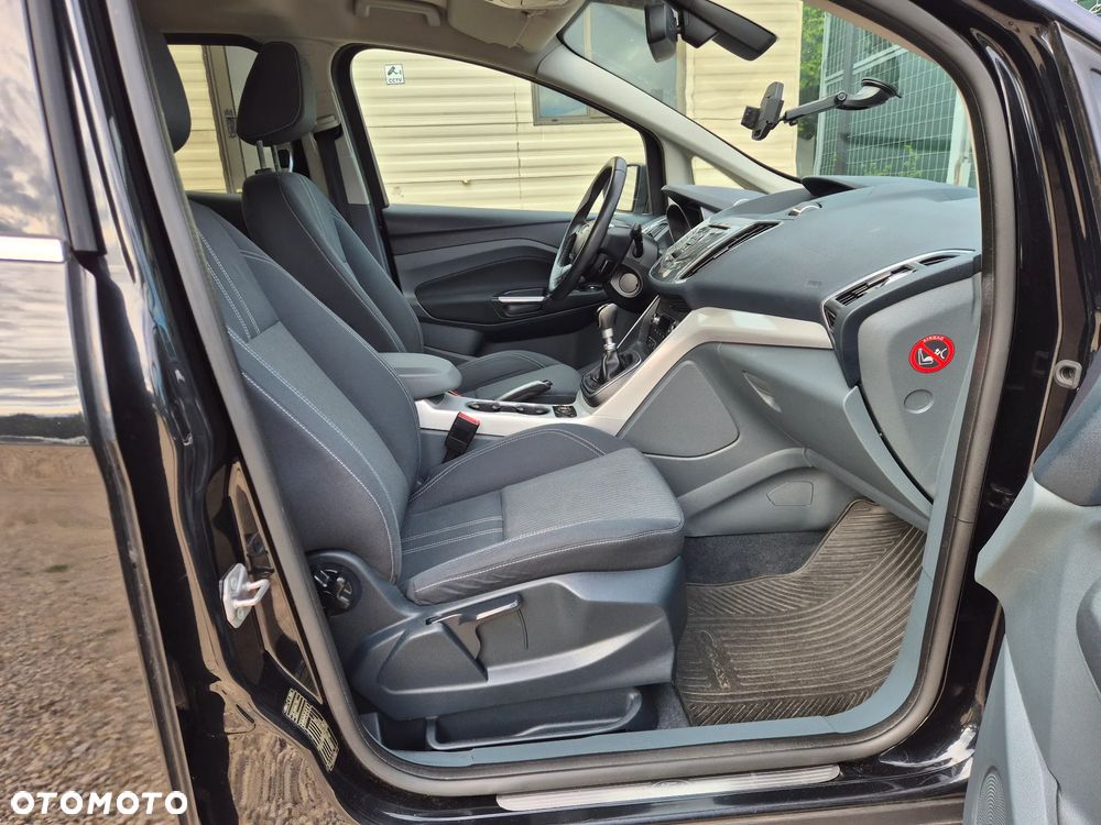 Ford Grand C-MAX 2.0 TDCi Titanium - 17