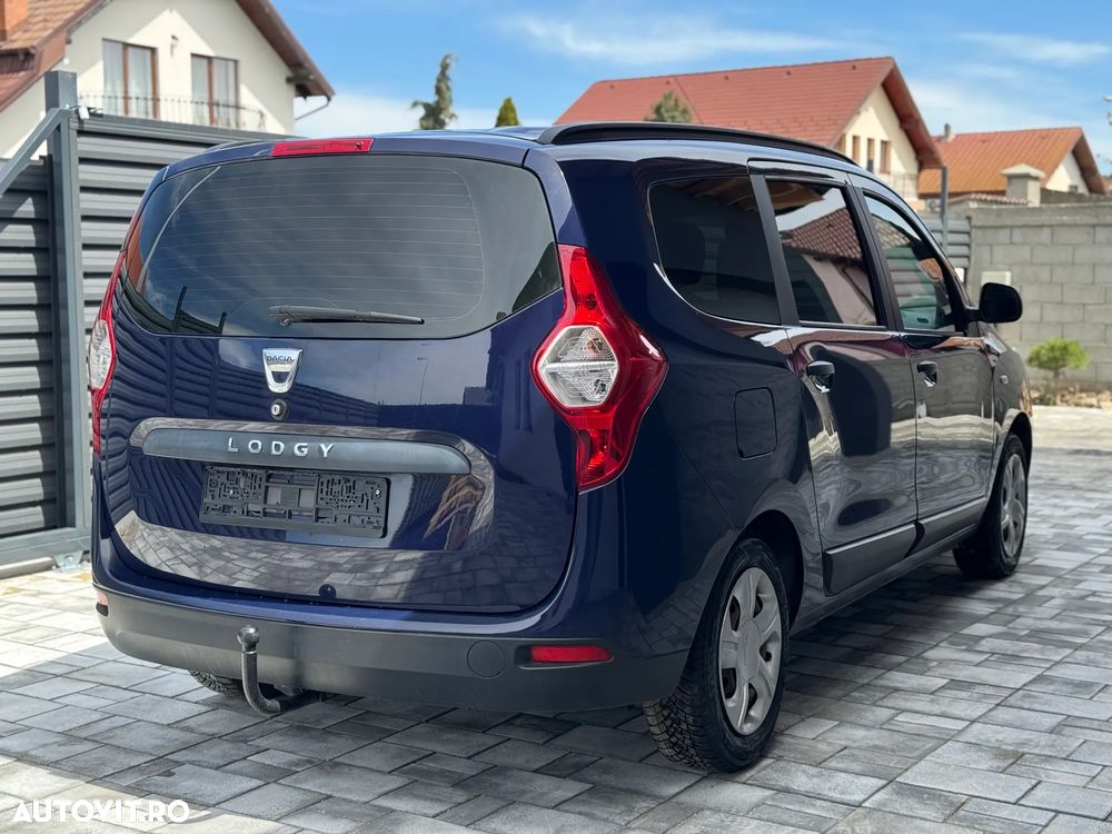 Dacia Lodgy dCi 90 Laureate - 3