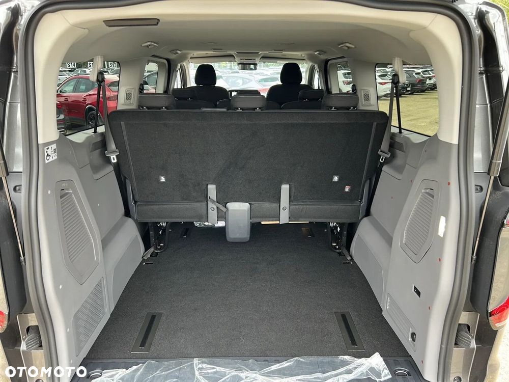Volkswagen Caravelle - 19