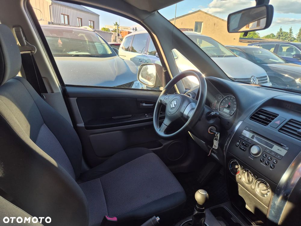 Suzuki SX4 1.6 VVT 4x2 Comfort - 14